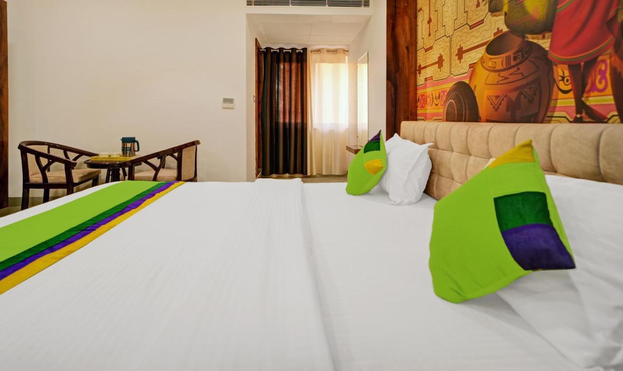 Hotel Eagle Inn Udaipur Bagian luar foto
