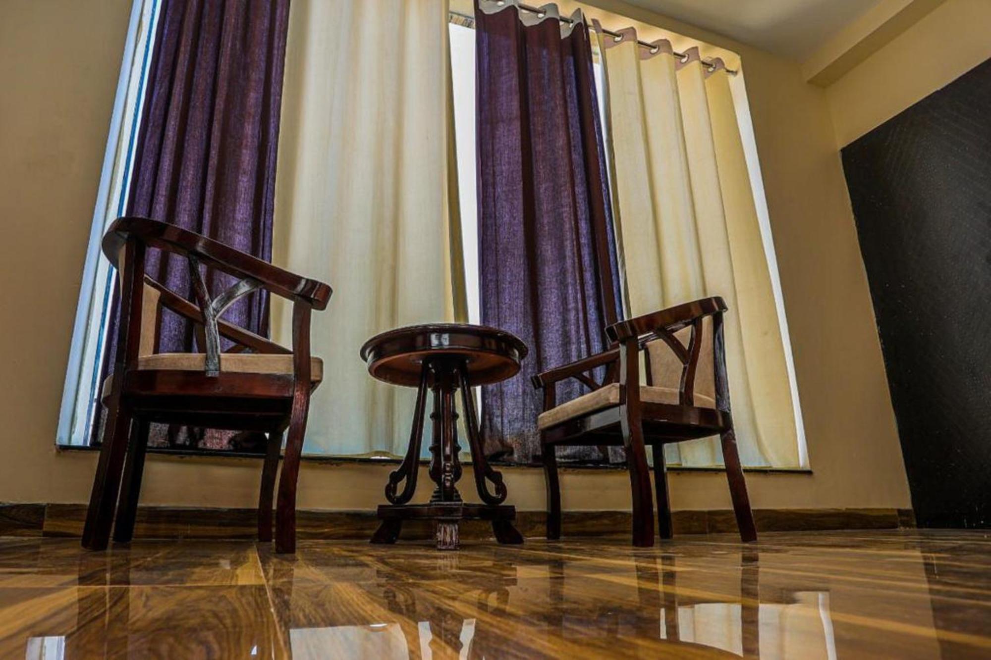 Hotel Eagle Inn Udaipur Bagian luar foto