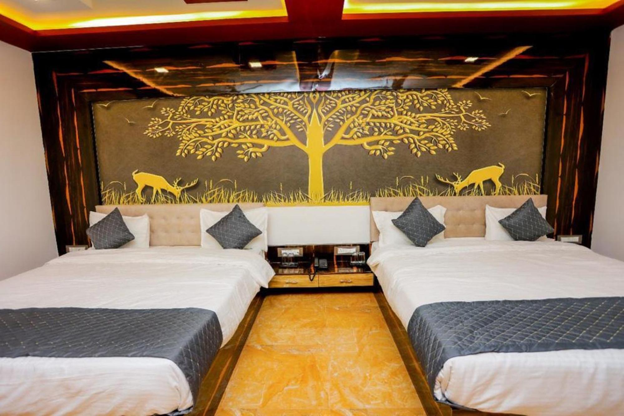 Hotel Eagle Inn Udaipur Bagian luar foto