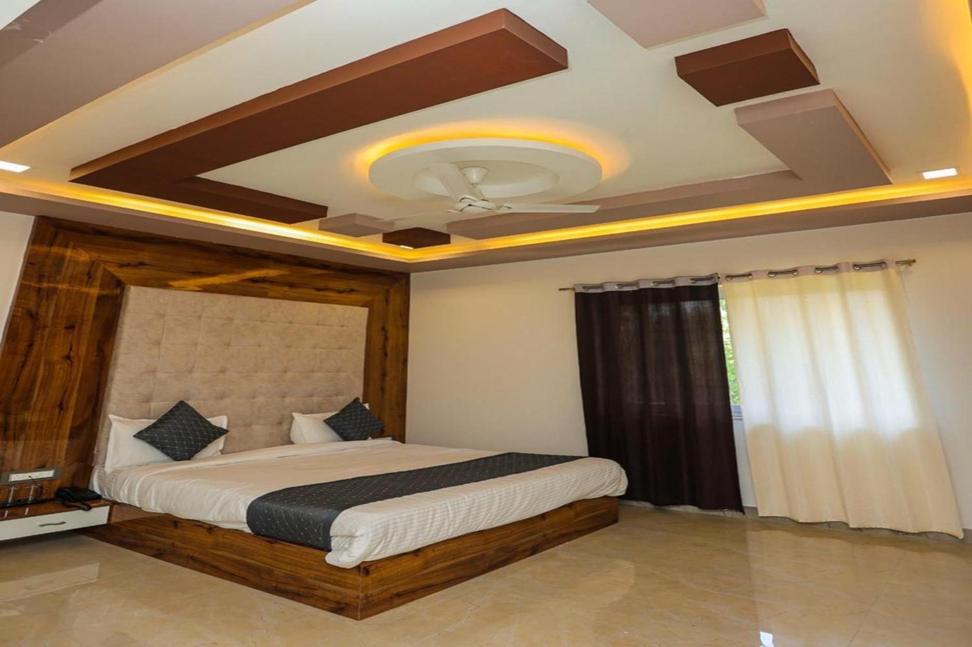 Hotel Eagle Inn Udaipur Bagian luar foto